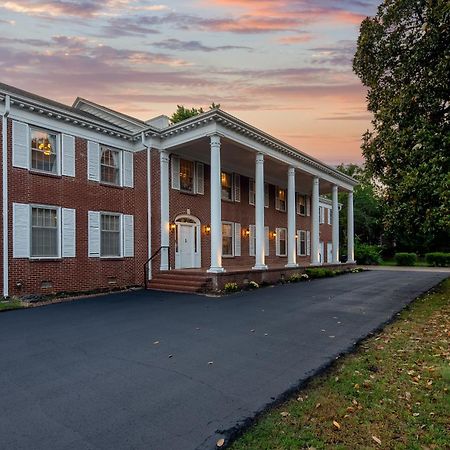 Beland Mansion-Blooming Garden Suite! Fort Smith Exterior foto